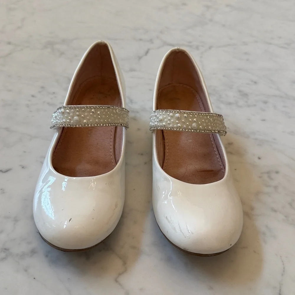 Kelly & Katie Girls White Patent Mary Jane Shoes Size 3